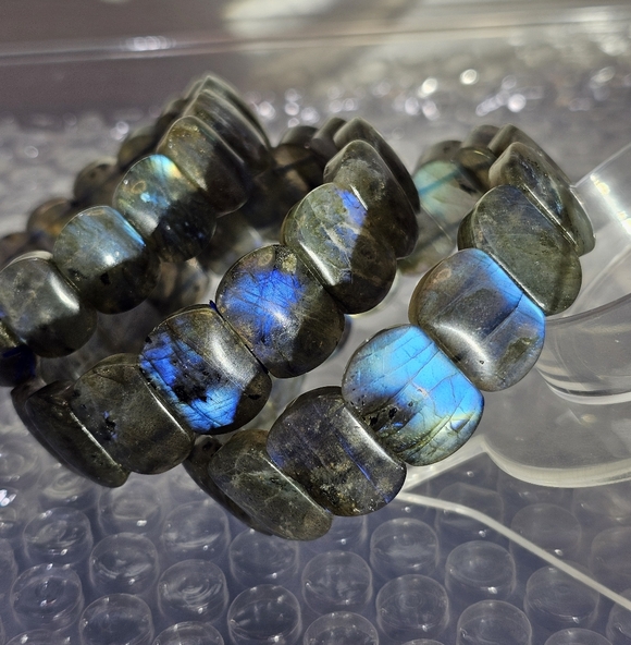 Labradorite Soft Bangle - Picture 3 of 4